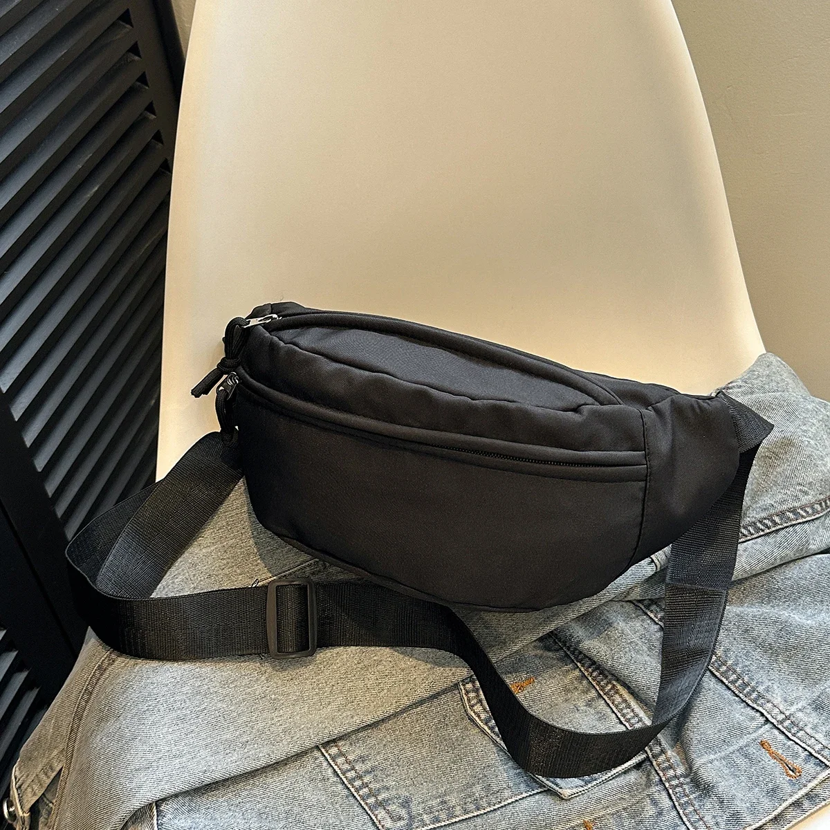 

Fanny Packs Chest Bag Waist Pack Messenger Bag Backpack for Women Waist Bag Adjustable Strap for Travel Sports Running Belt Bag