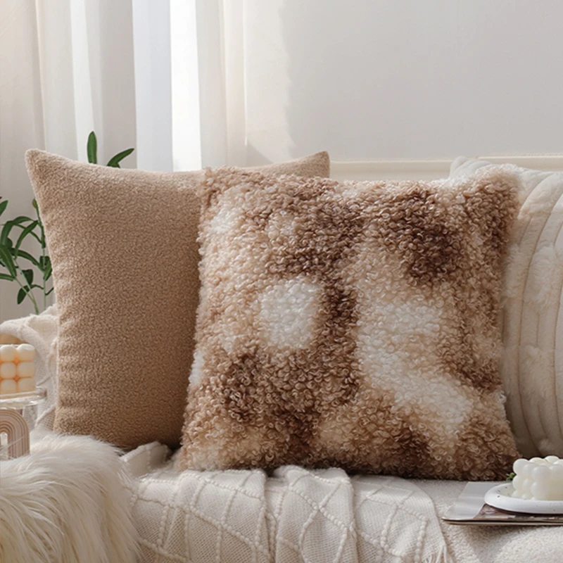 Gradient Brown Wool Roll Cushion Cover, Plush, Warm and Personalized, Home Decorative Winter Pillowcase for Indoor Sofa 45x45cm