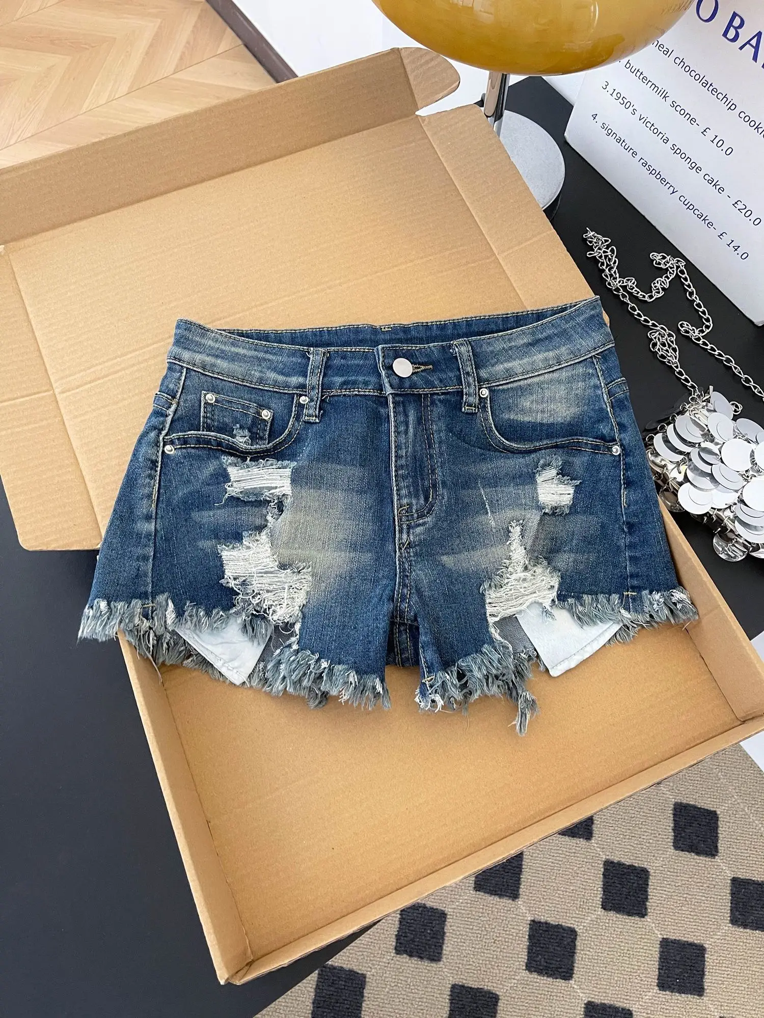 Retro Old Ripped Denim Shorts Women's Summer New Spice Girl Low Waist Rough Edge Wide Leg Hot Pants
