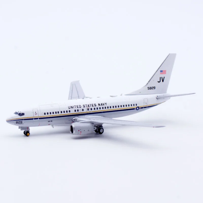 XX40075 Alloy Collectible Plane Gift JC Wings 1:400 US NAVY Boeing C-40A Clipper Diecast Aircraft Jet Model 165829   Z stojakiem