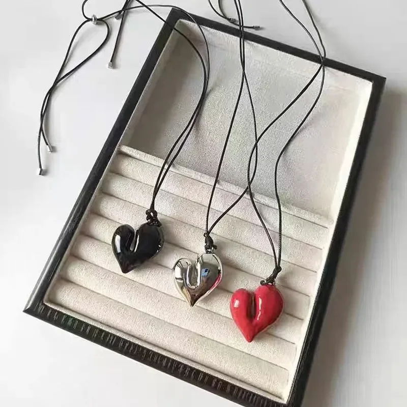 Korean blogger Reina has the same niche love pendant necklace pull rope adjustable casual versatile sweater chain