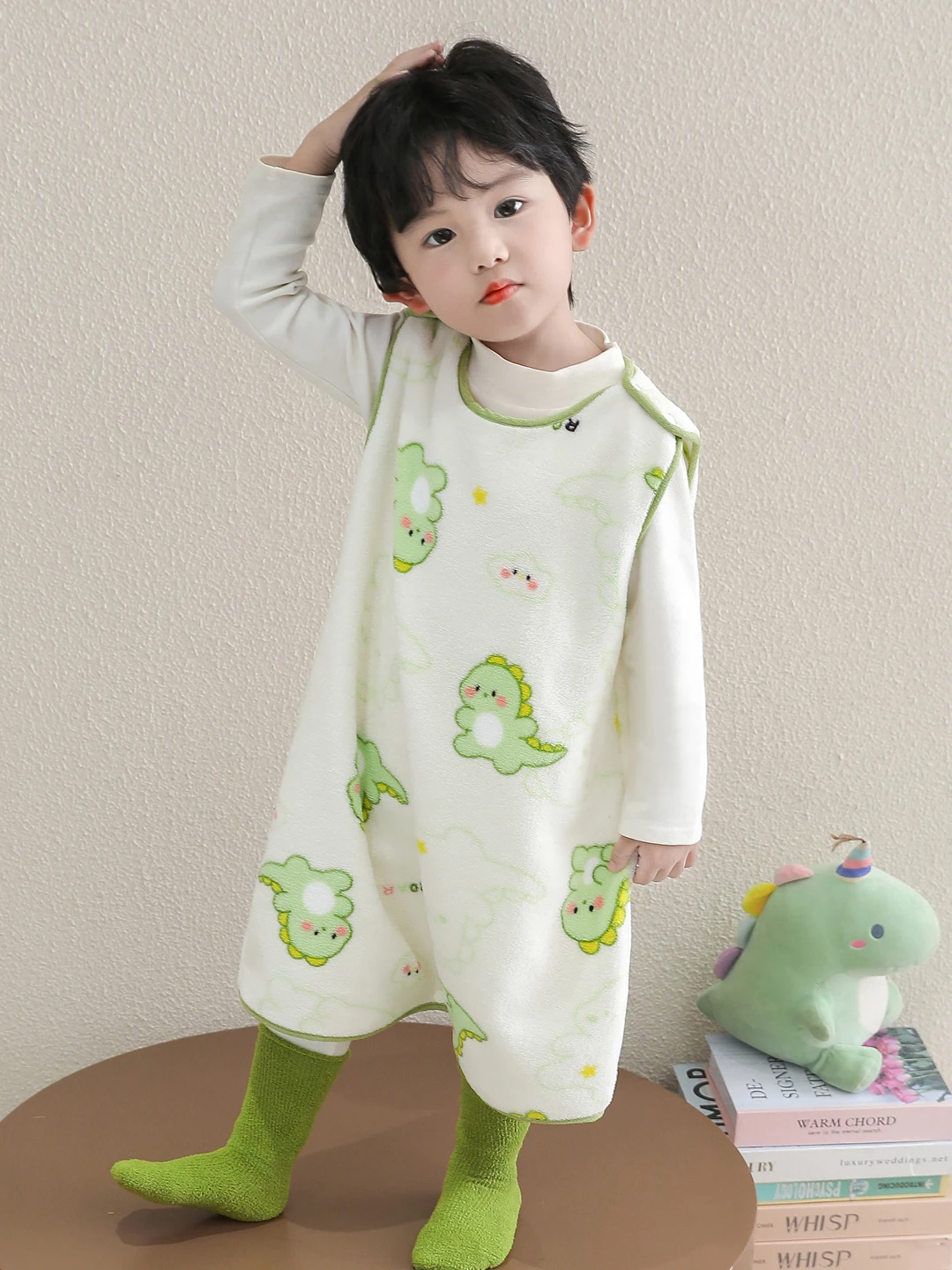 

Children's Spwear Warm Home Clothes Snow Particle Fce Svel Dinosaur Vest Nightgown Boys Faionable Autumn Winter