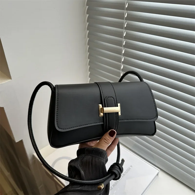 

Trend Versatile Fashion Underarm Small Square Bag Simple Casual Shoulder Bag