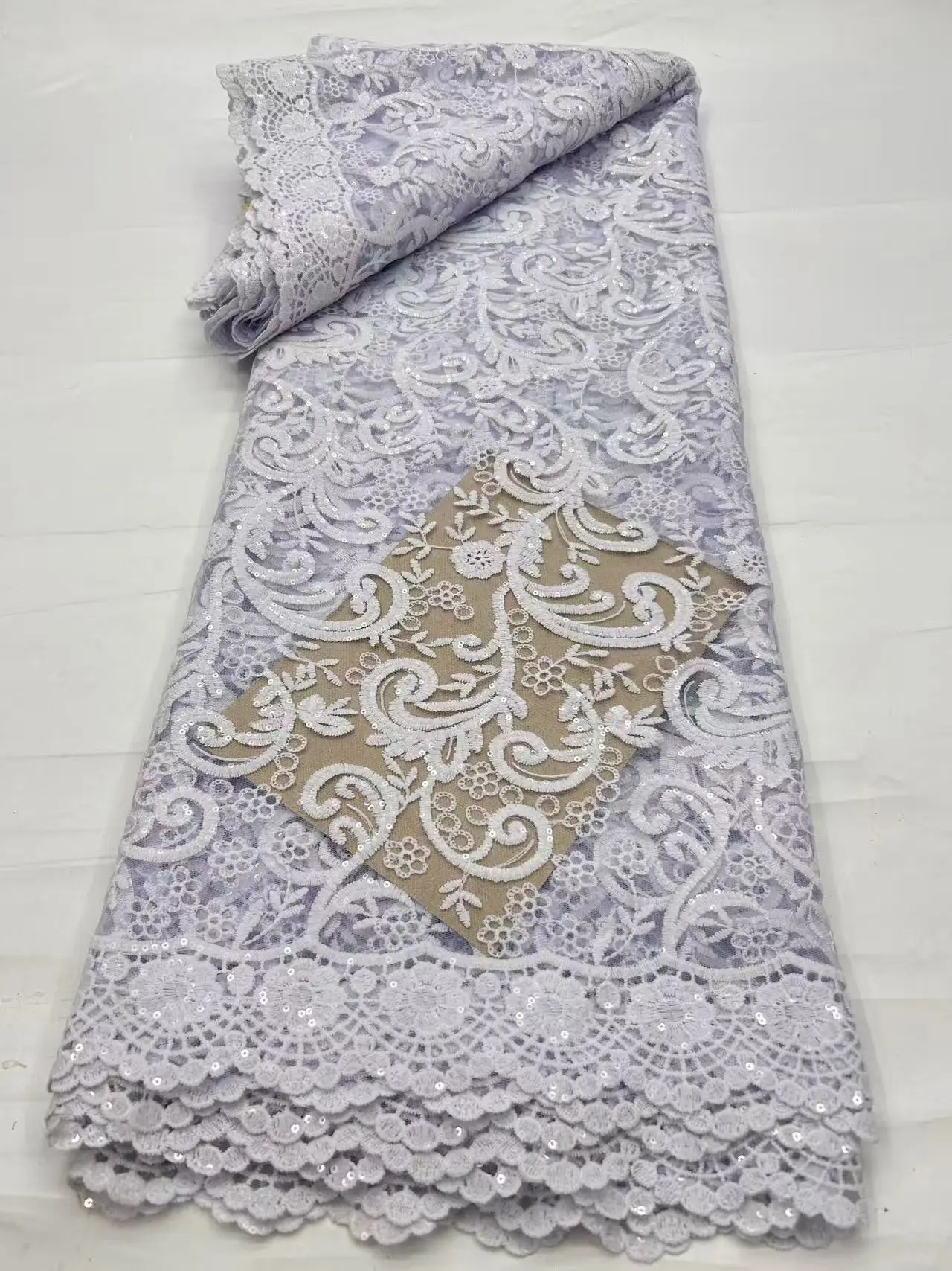 

2026 New Arrival White Milk Silk African Lace Fabric With Sequins 2026 Guipure Cord Nigeria Lace Fabric For Women Dress KHD26157