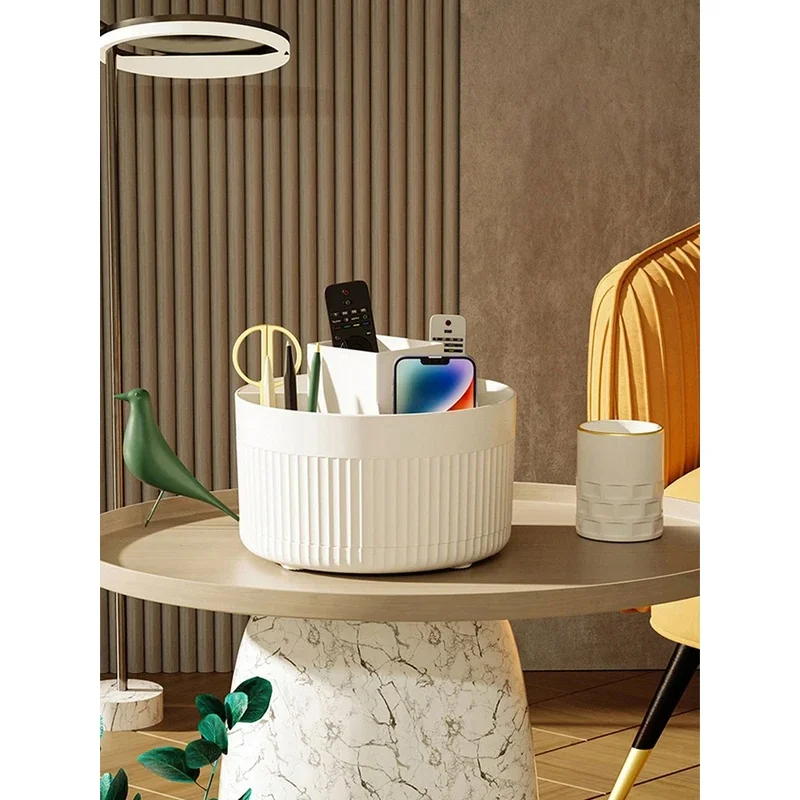 Organizador giratorio de 360 grados para guardar productos de maquillaje, con espacio para brochas, lápices de labios, sombras de ojos y otros artículos, ideal como estante de escritorio para tocadores.