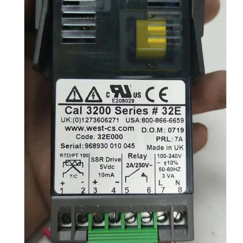 Second hand CAL3200 digital temperature controller tested OK and shipped quicklyse