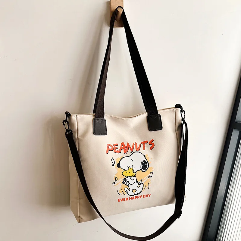 2024 Kawaii Snoopy kobiety płócienna torba na ramię dziewczynki w dużej pojemności torba Crossbody dziewczęca podróże zakupy na zewnątrz torebka