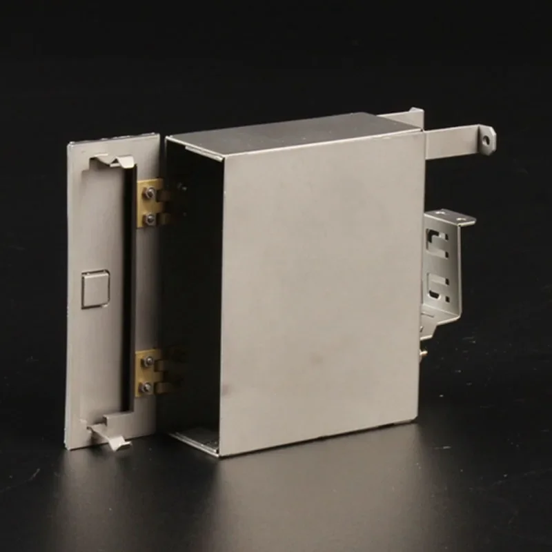 กล่องเครื่องมือจำลองโลหะขนาด 1:14 สำหรับรถบรรทุก Tamiya RC รุ่น SCANIA 770S R620 VOLVO BENZ Arocs MAN TGX อุปกรณ์เสริมสำหรับรถยนต์