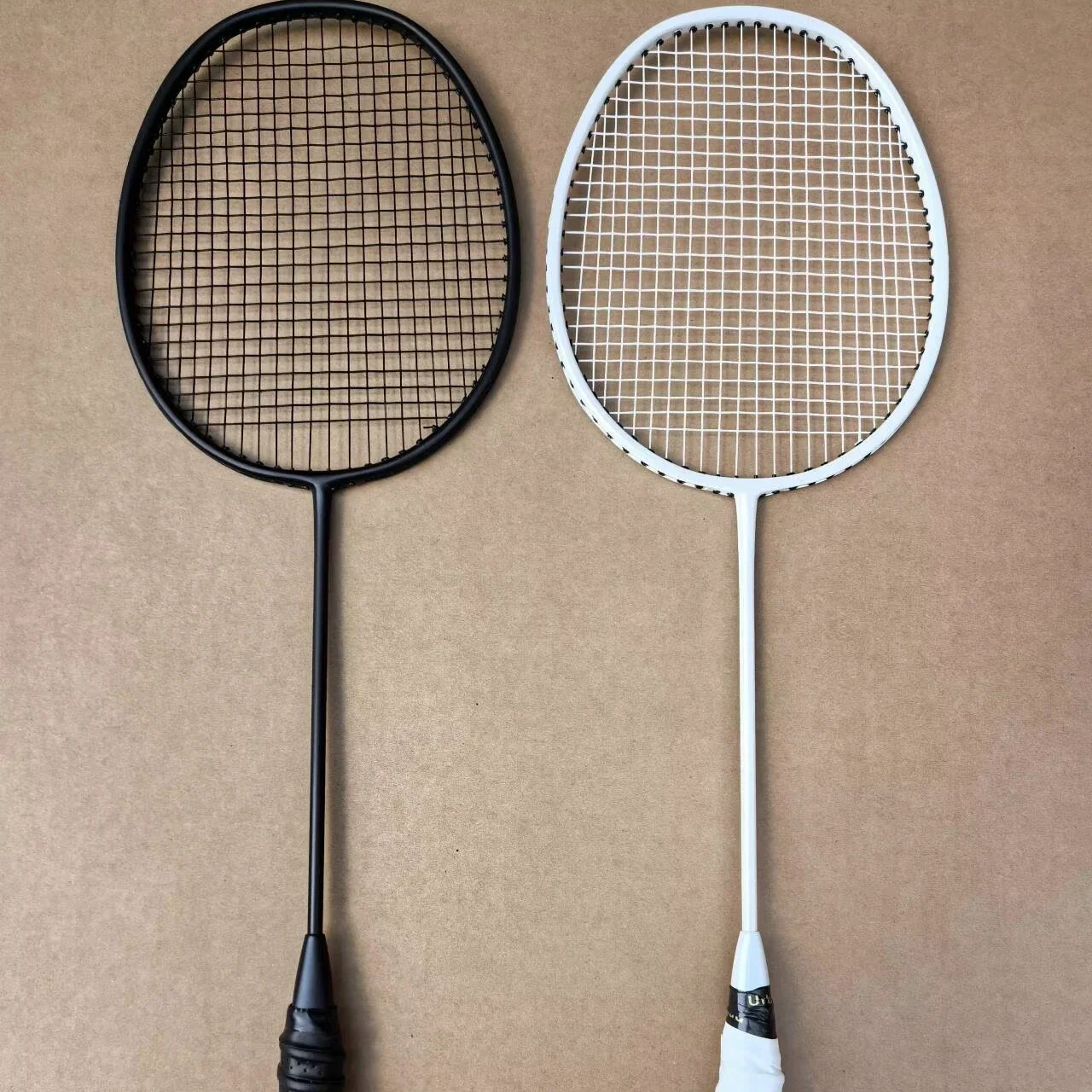 

Wholesale Ultra-Light Junior Male Female Badminton Rackets Full Carbon Fiber Resistance Middle School Students' Training Racket