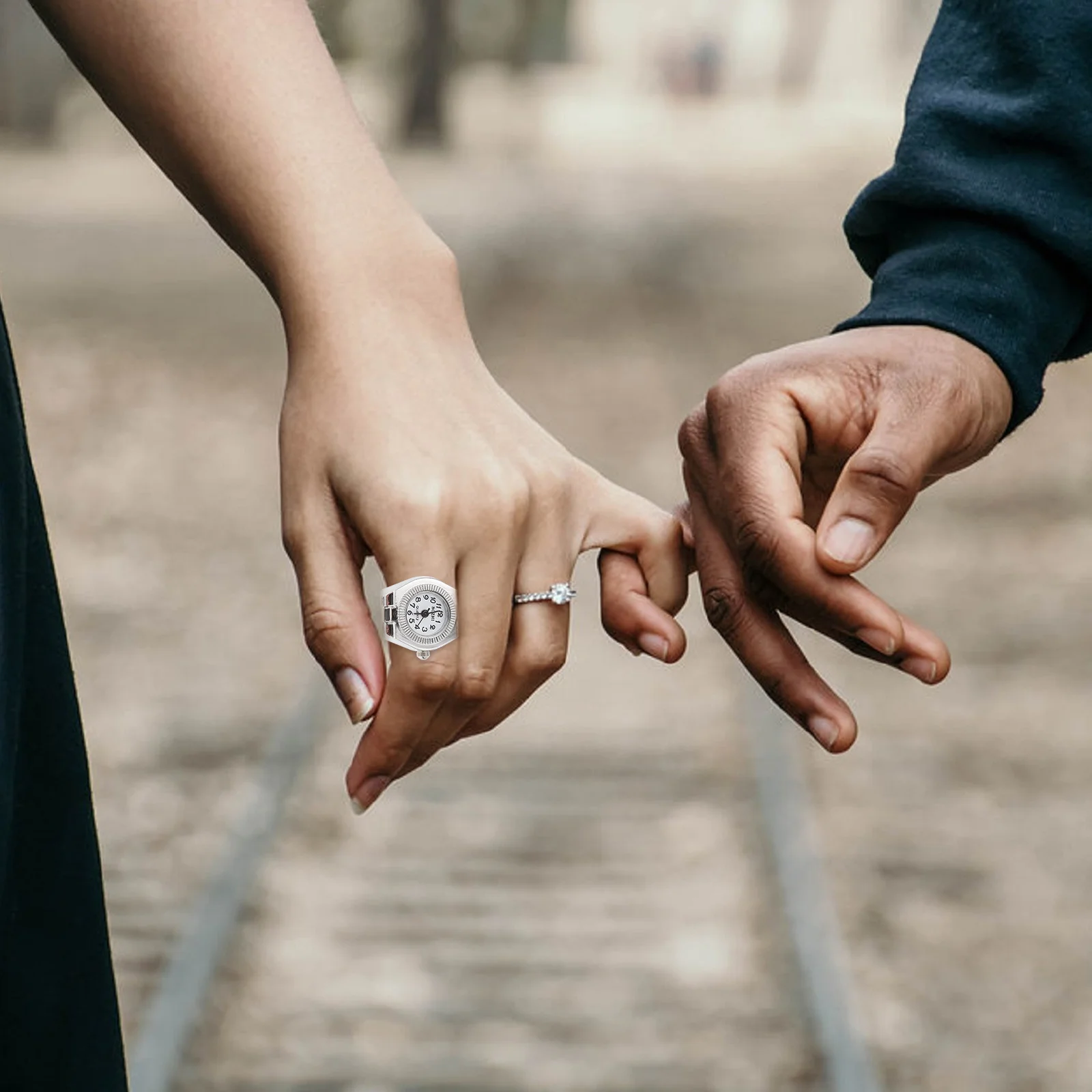 Uhr Krankenschwester Ring Finger für Frauen Einfache und stilvolle runde Damen Ziffern Weiß Quarz Miss