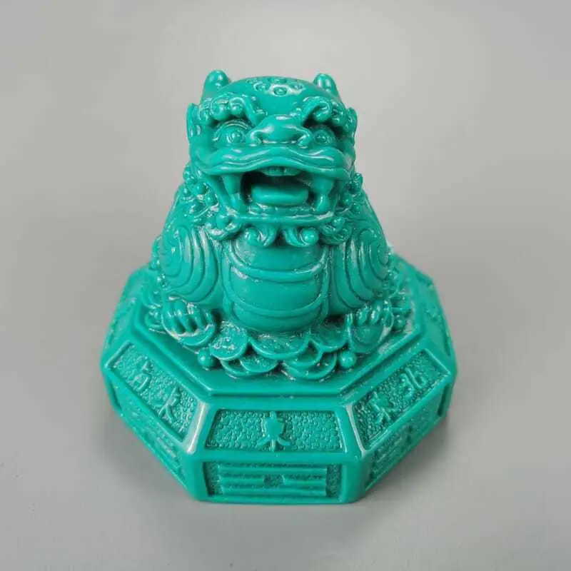 

Chinese Imitation Turquoise Hand-Carved The Statue Golden Toad ,delicate Statue Ornament Pendant Amulet