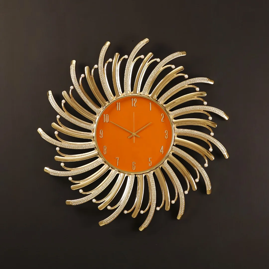 Light luxury fashion clocks, creative decorative wall clocks in the living room