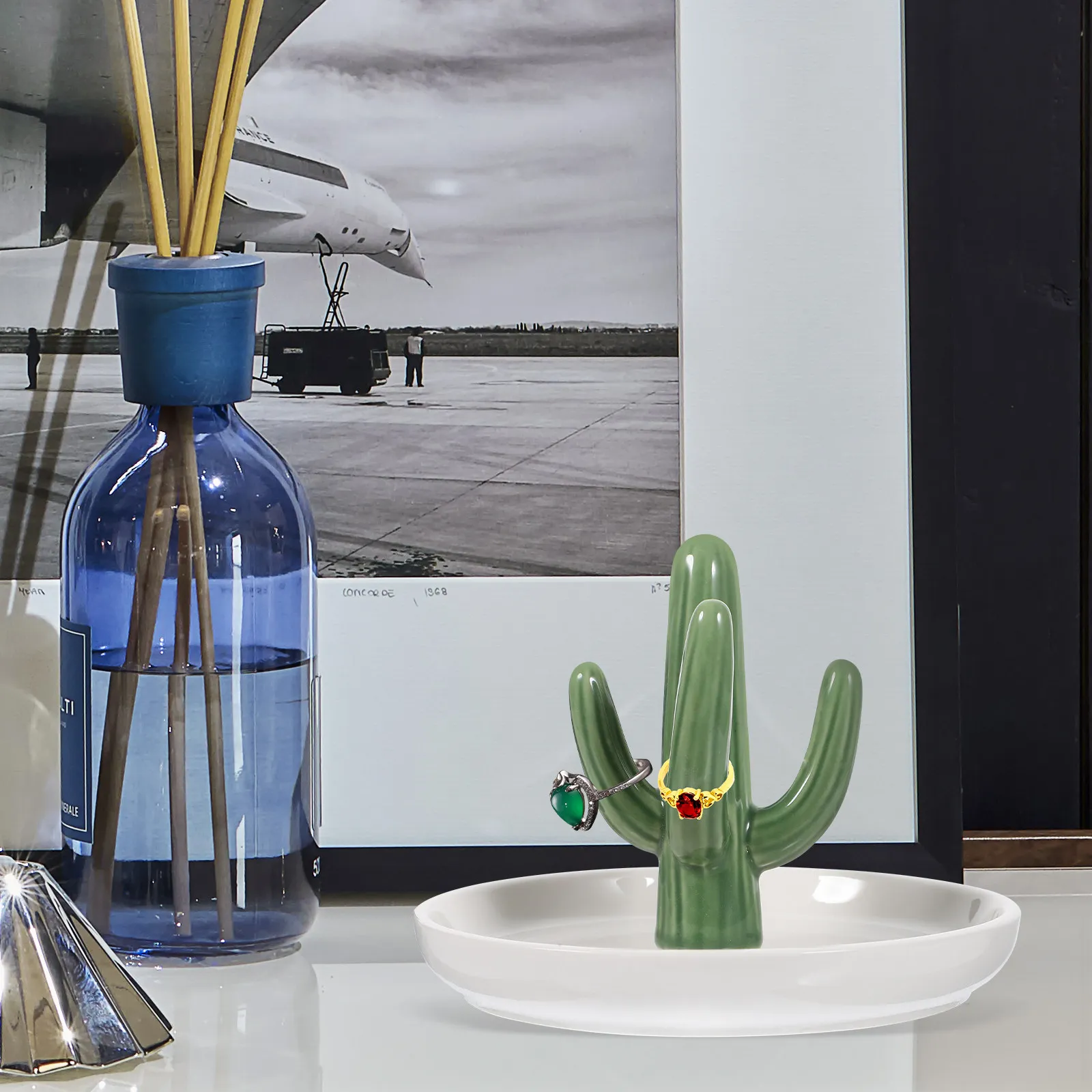

Cactus Ceramic Jewelry Tray Elegant Desktop Organizer Ring Holder Display Storage Plate Decorative Jewelry Dish