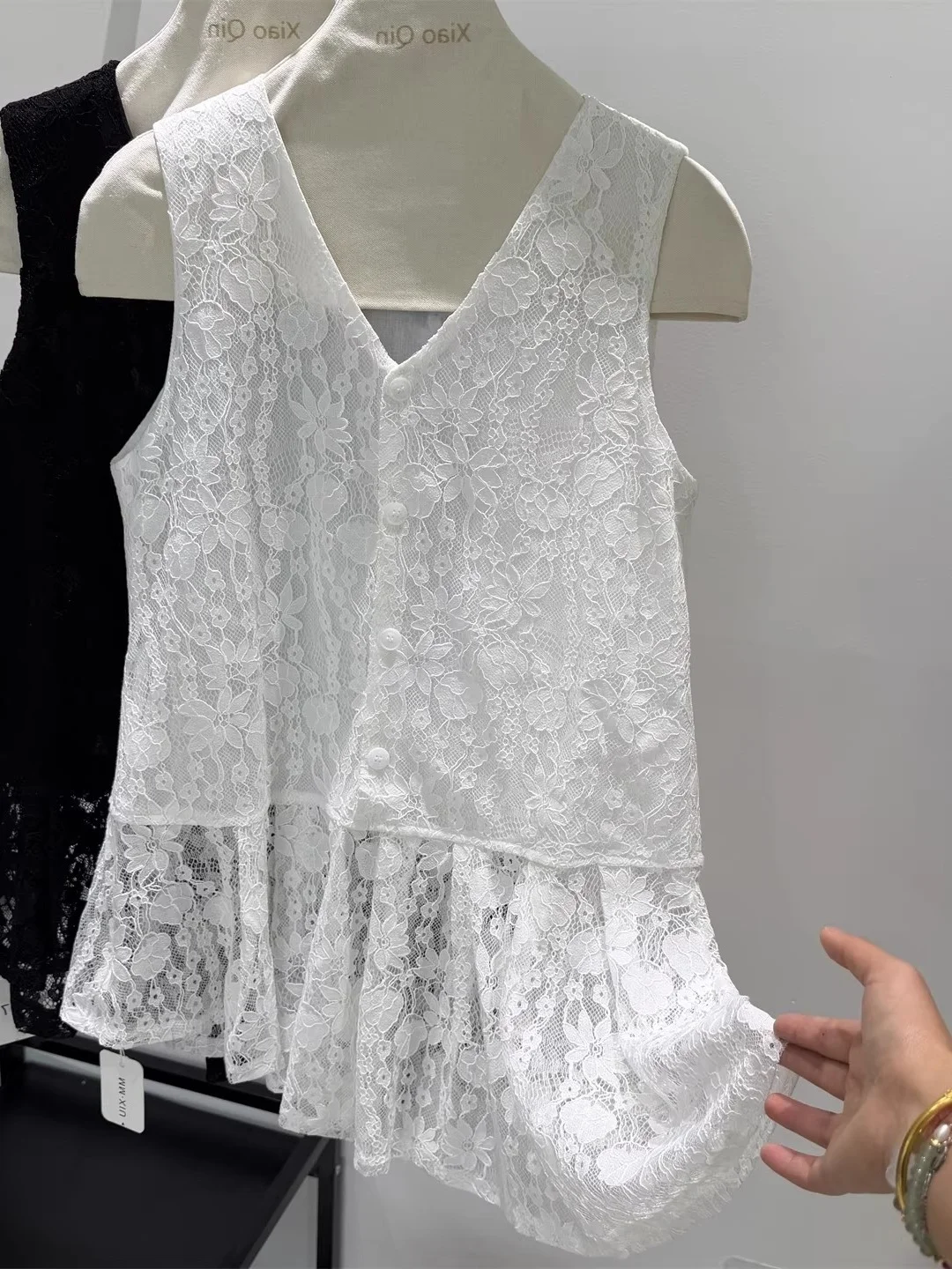 Ladies Casual Style Lace Hook Flower V-neck Backless Mid-length Irregular Splicing Sleeveless Extra-large Top Women's Wear