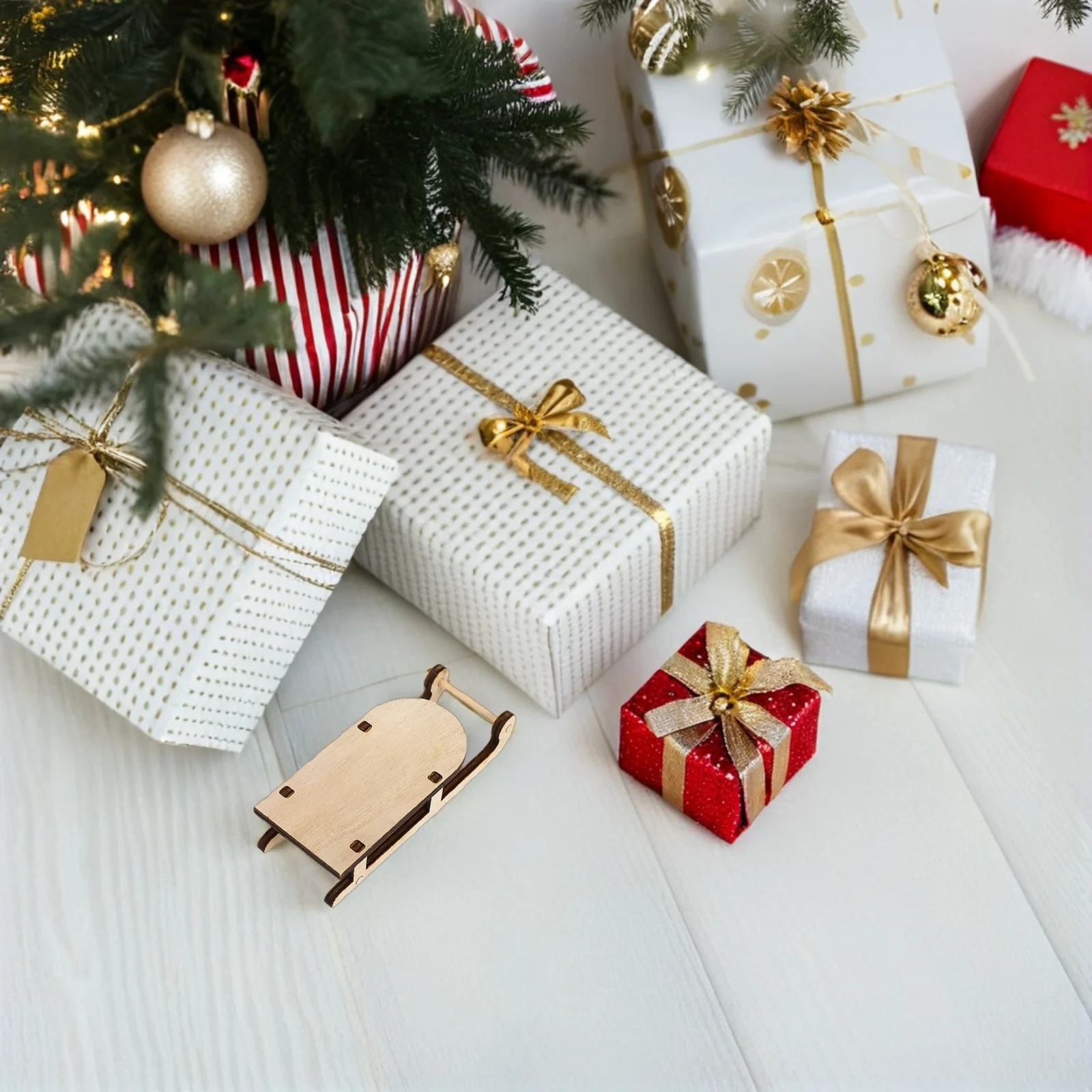 

3Pcs Mini Sleighs Wooden DIY Crafts Christmas Tree Pendant Vintage Xmas Decoration for Holiday Tabletop Miniature Wooden Sleigh