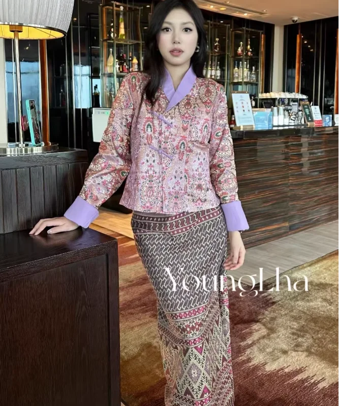 

Chinese Xizang Women's Long Skirt Bhutan Style Suit Tibetan Clothes