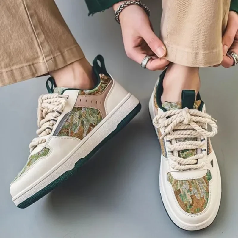 Scarpe basse casual da uomo alla moda Scarpe vulcanizzate da uomo comode e classiche in tela PU patchwork