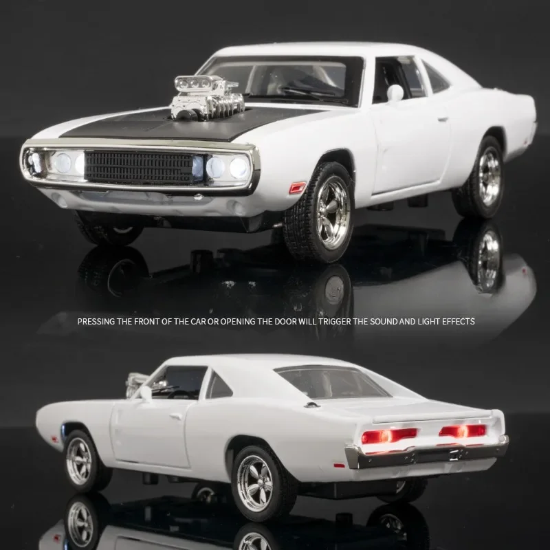 1/32 Scale Dodge Challenger Alloy Car Model Simualtion Fast and Furious Miniature Voiture Diecast Toy Vehicle Boy Birthday Gift