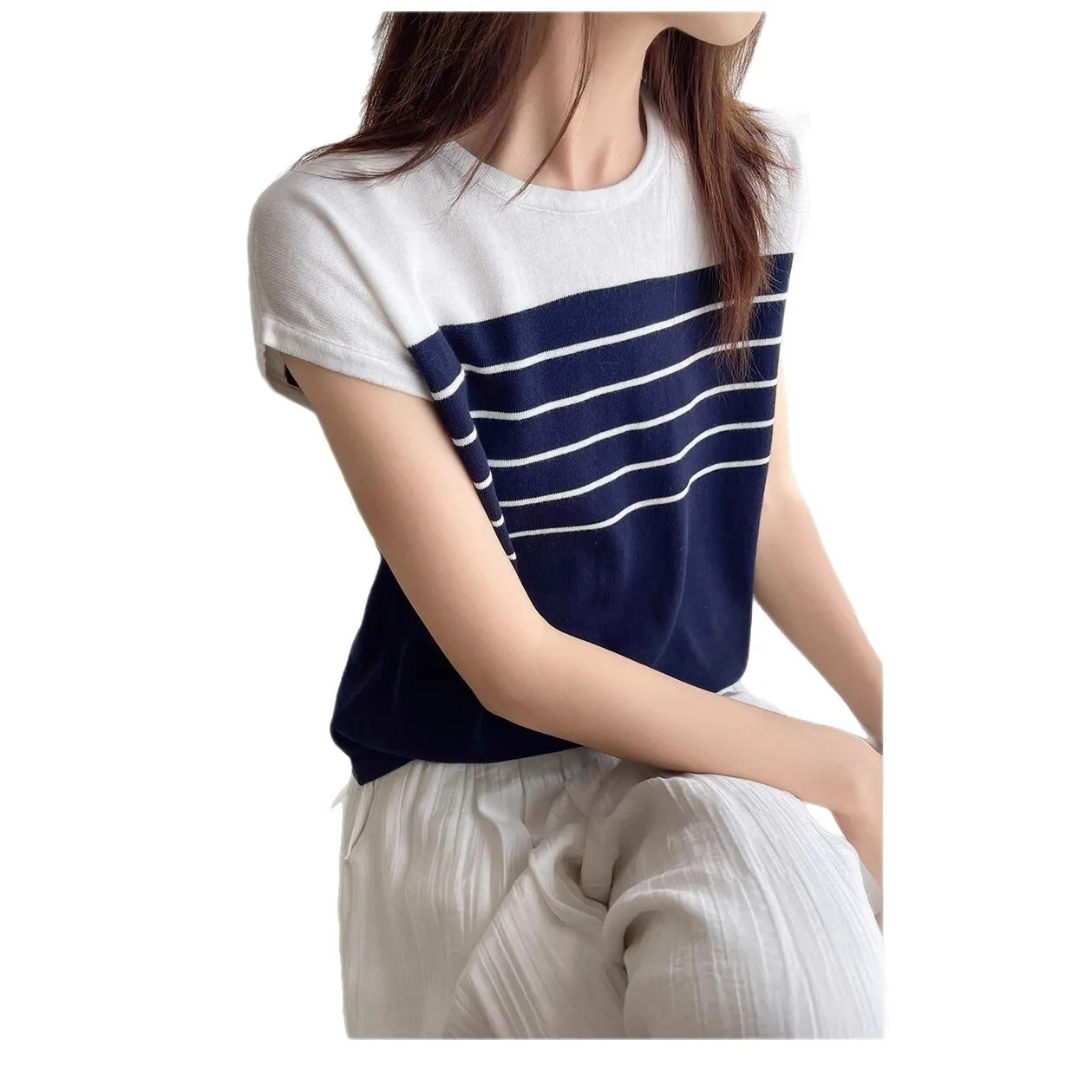 ファッショナブルで西洋スタイル〜ストライプニットシャツテクスチャカラーブロックラウンドネックルーズタンクトップ女性用