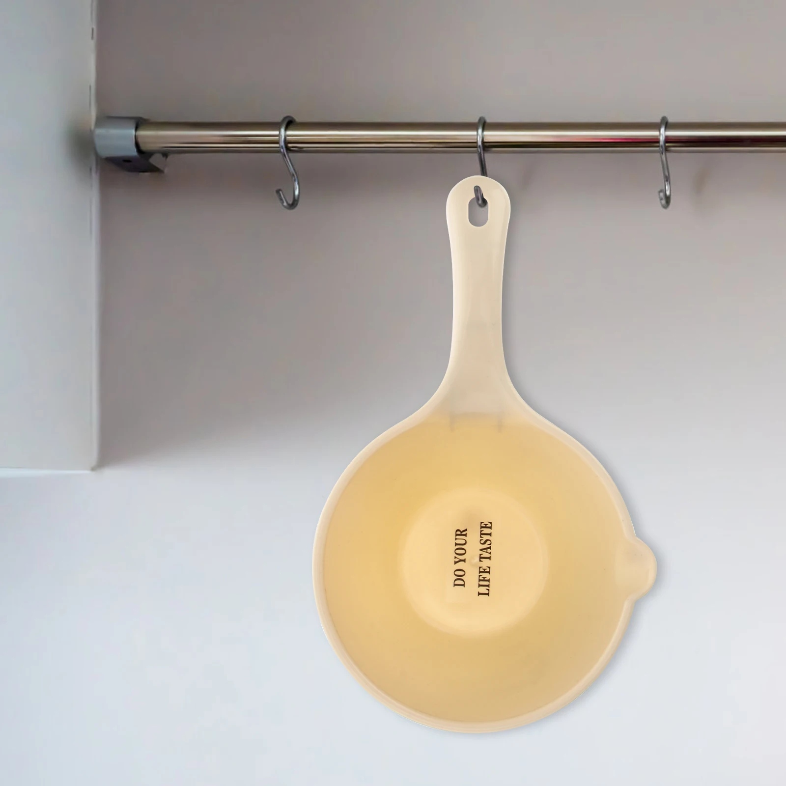 

1pc Premium Plastic Water Ladle For Home Kitchen Bathing Flower Watering Multi Purpose Water Scoop Khaki