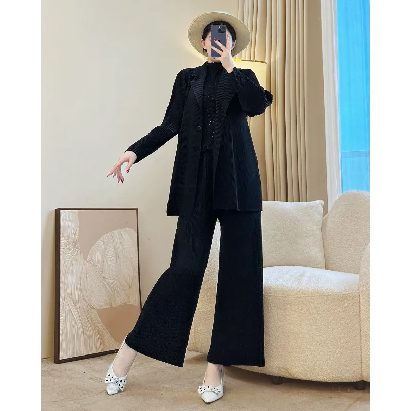 

Pleated Women's Pants Set Miyake 2025 Fall Winter New Cardigan Top Loose Casual Straight Pants 2 Piece Occupational Casual Suit