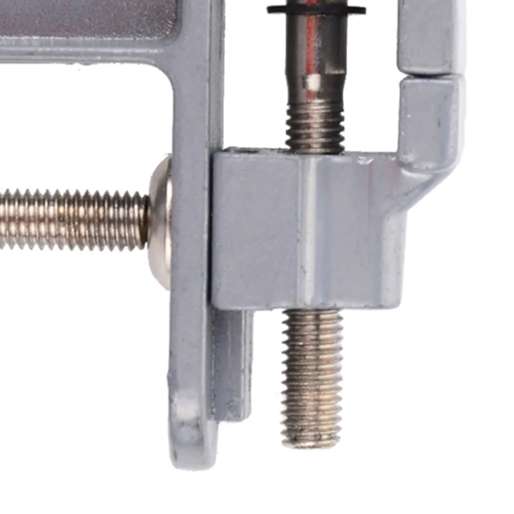 Portable Flat Table Vise Made of Die Cast Aluminum Alloy Steel Handle Screw Heavy Duty Yet Lightweight for Jewelry Woodworking