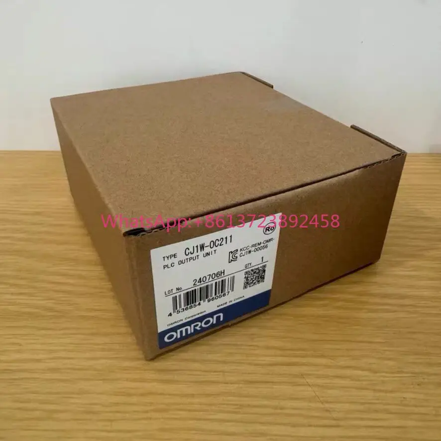 

Omron CJ Series CJ1W-BAT01 CJ1W-AD081-V1 CJ1W-OD261 PLC Module, Controller