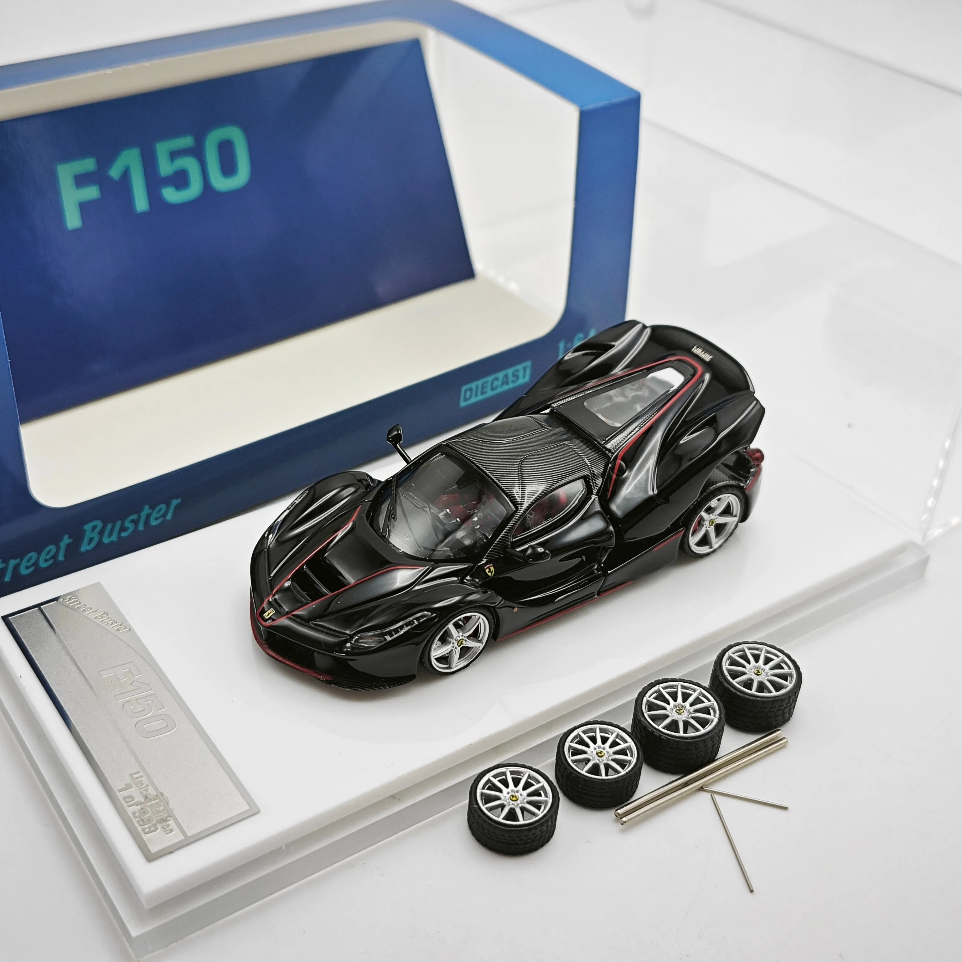 Modelo de Carro Alloy Street Buster SB 1:64 F150 Preto com Tampa Traseira do Motor Abrível
