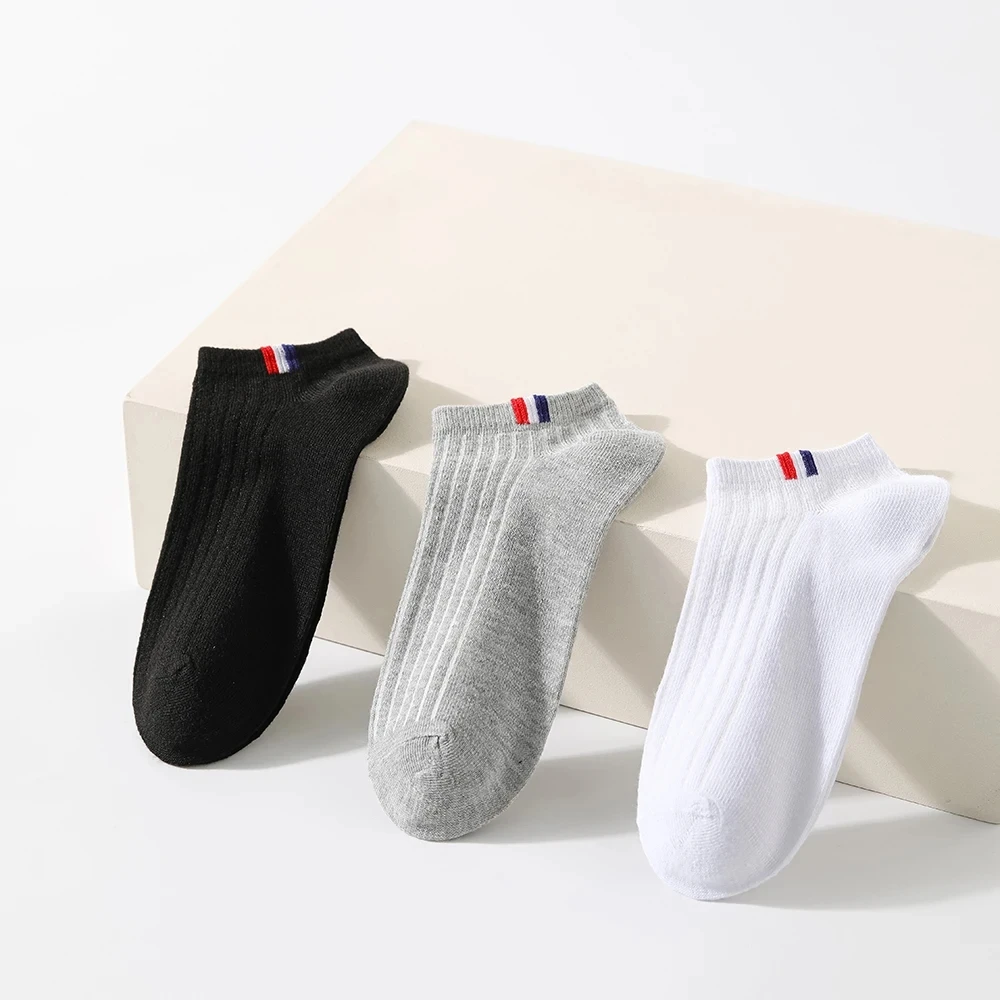 5 Paar dünne Sommer boots ocken einfarbige Herren-Freizeit socken atmungsaktiver Schweiß, der unsichtbare Herren-Business-Söckchen absorbiert