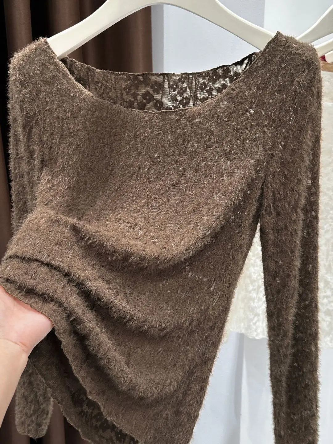 Slim Fit Long Sleeve Yoga T-Shirt Women's Sexy Hollow out Lace Base Shirt Spring Autumn Winter Fashion Casual Breathable Poly...