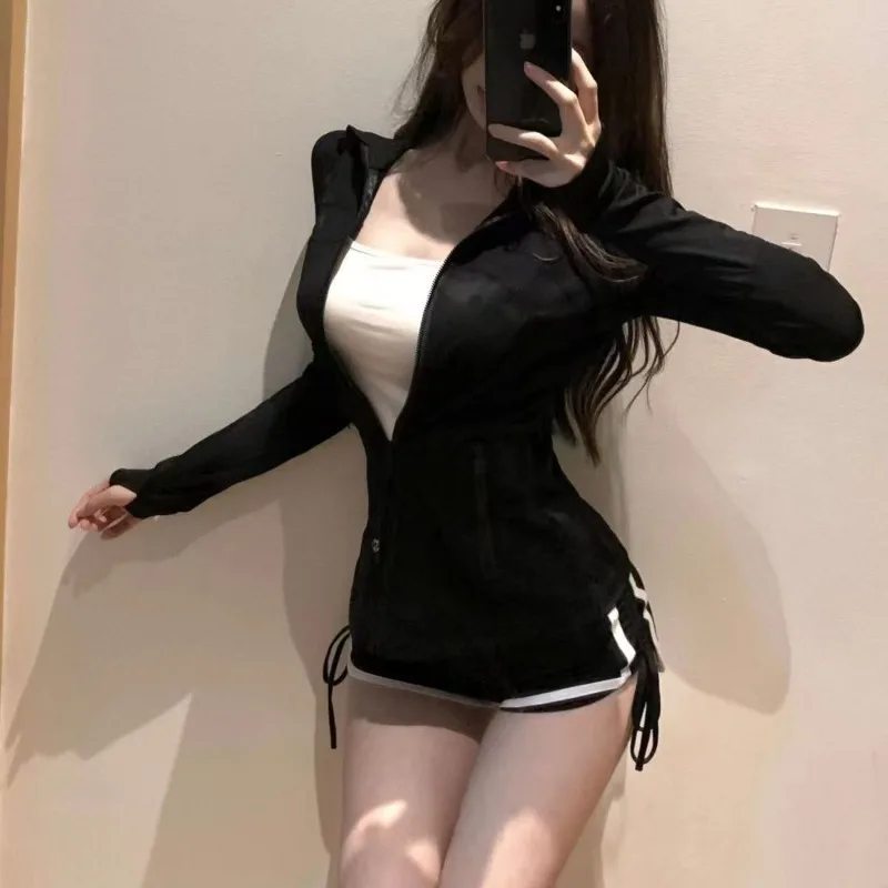 

American Slim Subculture Yoga Coat Street Rope Design Popular High Waist Casual Shorts New Sporty Hottie Sunscreen Two-piece Set