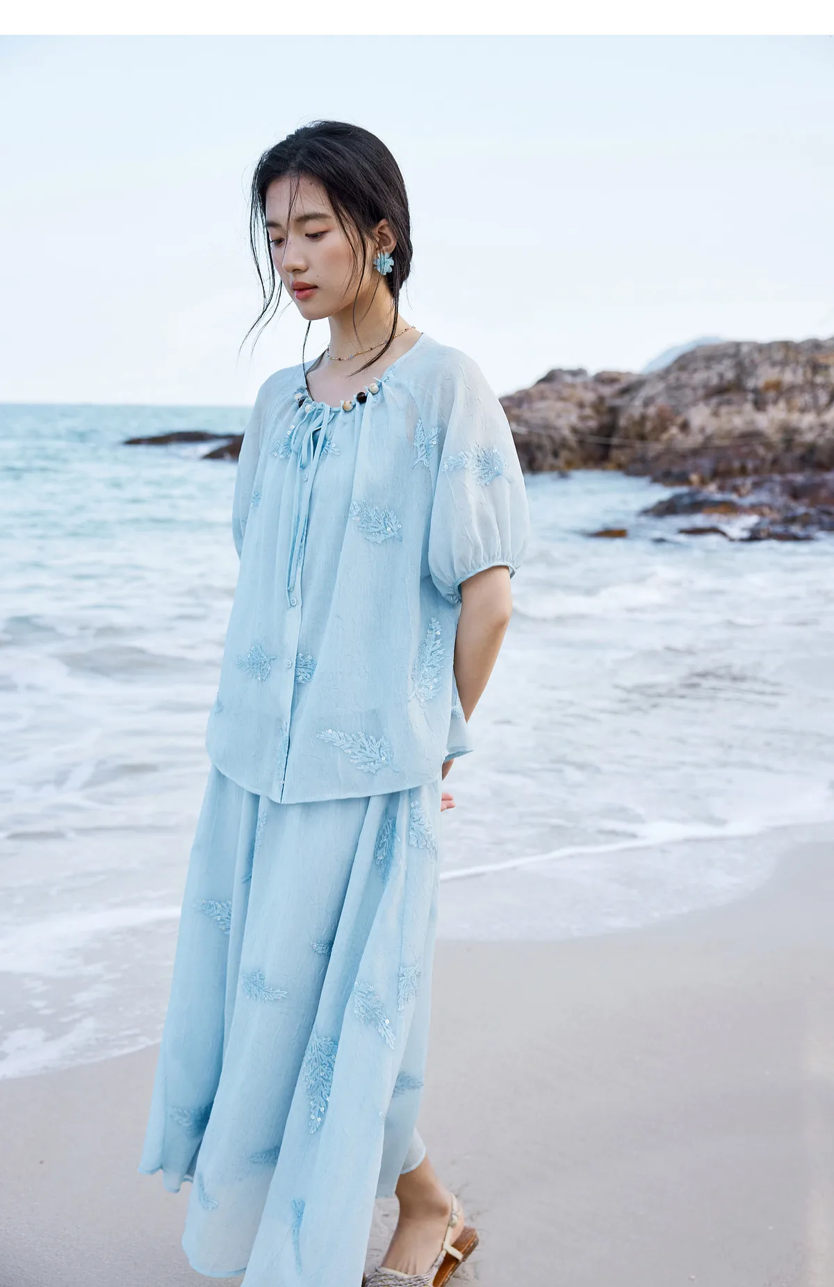 SENTUBILA Elegantes besticktes 3-teiliges Damen-Set, bestehend aus einem Oberteil mit Perlenbesatz und Rundhalsausschnitt, einem einfarbigen Camisole und einem A-Linien-Rock, lockeres Outfit 162ZK4843 – Detail 18