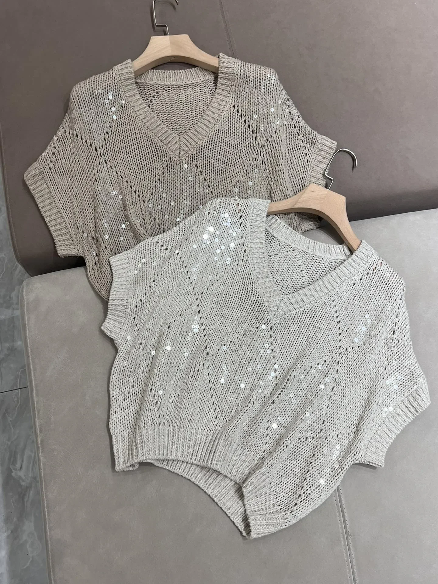 

Knitted Top for Women 2024 New Spring Summer Sequin Design O-neck Loose Casual Short Sleeve T-shirt