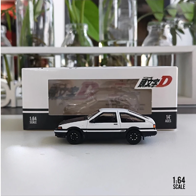 다이캐스트 1:64 스케일 AE86 RX-7 시뮬레이션 합금 자동차 모델 정적 디스플레이 소장품 장난감 선물 기념품 장식 장식품