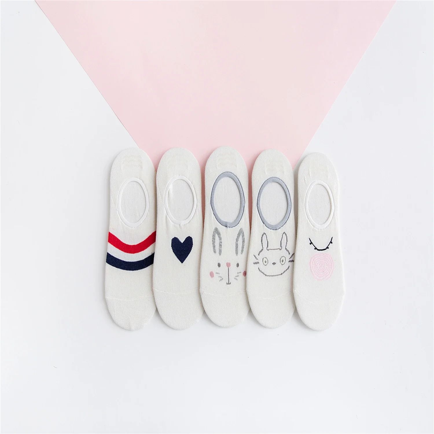Primavera ed estate Nuovi calzini bassi in cotone dolce e adorabile Calzini da barca invisibili bianchi in cartone animato