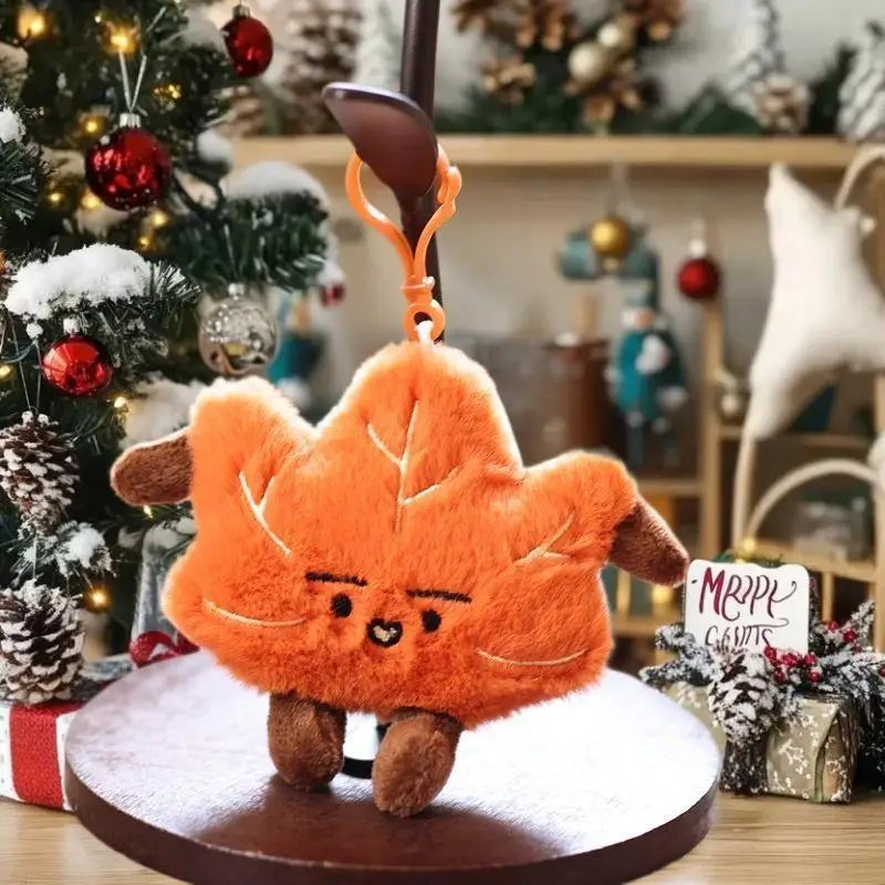 พวงกุญแจตุ๊กตาใบไม้เล็กๆ น่ารักและสนุกสนาน; เครื่องประดับกระเป๋าเป้ของคู่รักและไอเดียของขวัญสุดพิเศษ