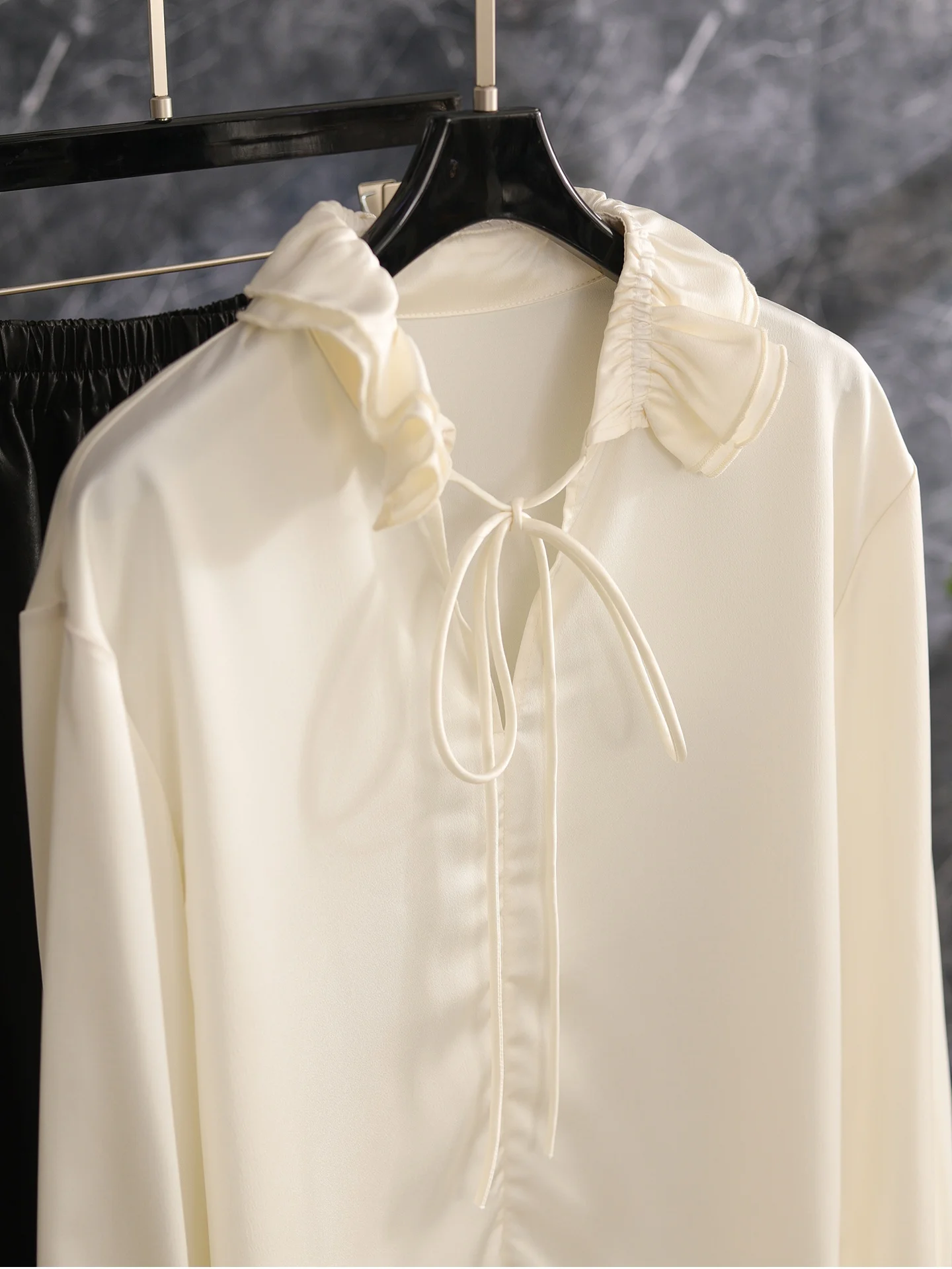 

Ele Long Sve Acetate irt with Flounce Hem And Bell Sves Flower Bud Collar Spring Faion Top Women's Premium Sle