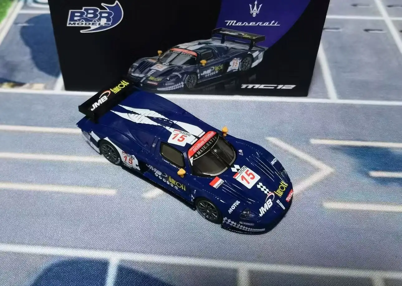 

BBR В наличии 1:64 MC12 Competizione # 15 JMB Racing 2008 FIA Диорама Коллекция моделей автомобилей Миниатюрные 24 часа Литые игрушки