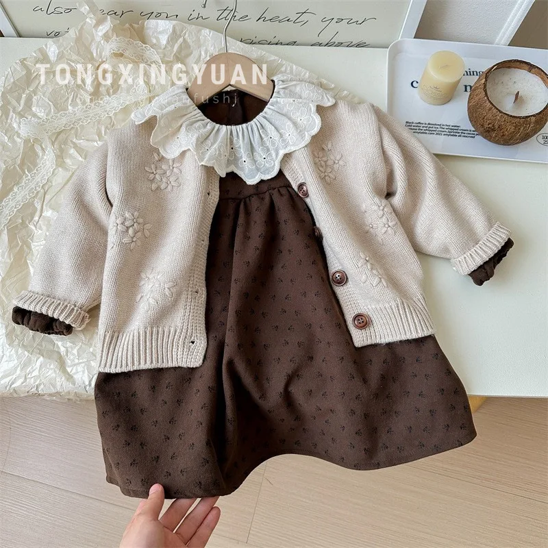 

2024Spring and Autumn New Suit Girls' Vintage Crochet Knitted Cardigan Floral Dress Two-Piece Set