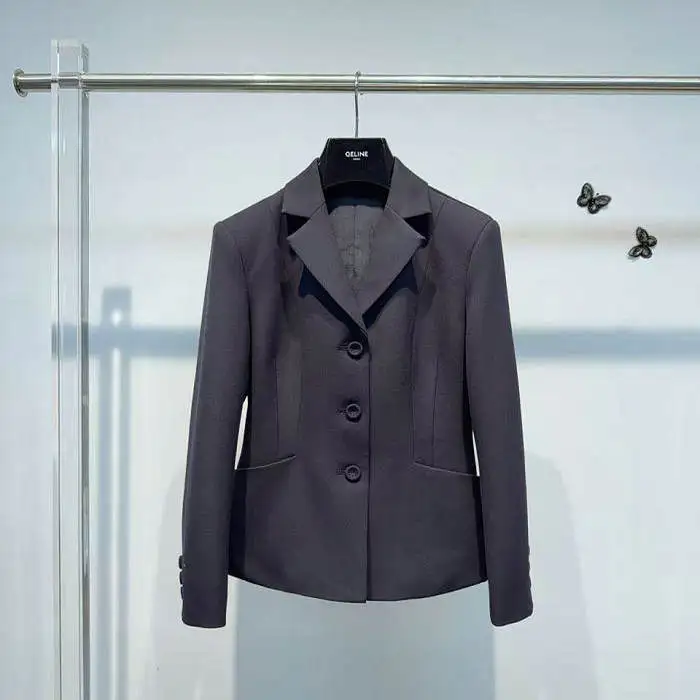 Cappotto lungo versatile da donna in lana di seta Ele a vita alta, vestibilità slim, adatto ai pendolari, colletto piccolo