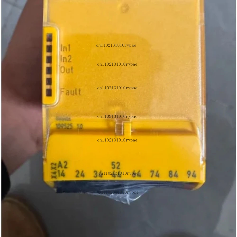 1PCS    Quality Assurance  PNOZ X2.1