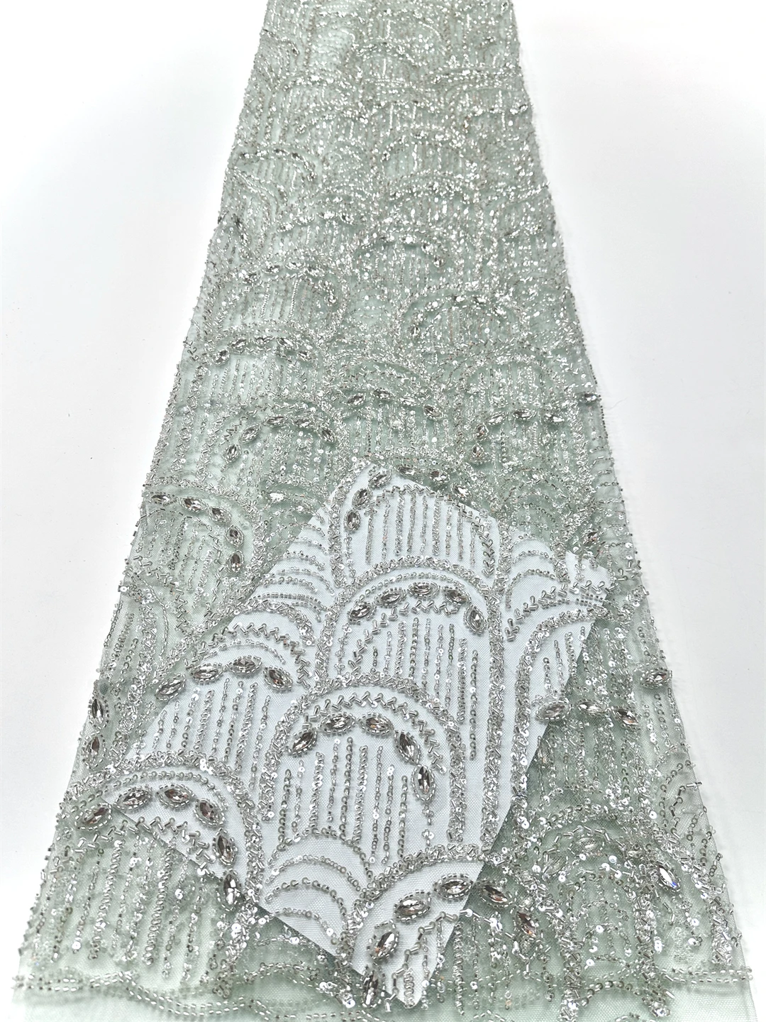 

2026 Luxury Hand Beaded Lace Fabric For Bridal High-End Wedding Tulle with French Nigerian Sequins Beads Embroidery 5 Yards