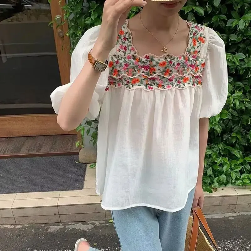 

Summer Korean Style Loose Flower Embroidered Lace Square Collar Short-sleeved Shirt for Women Puff Sleeve Top Chiffon Babydoll