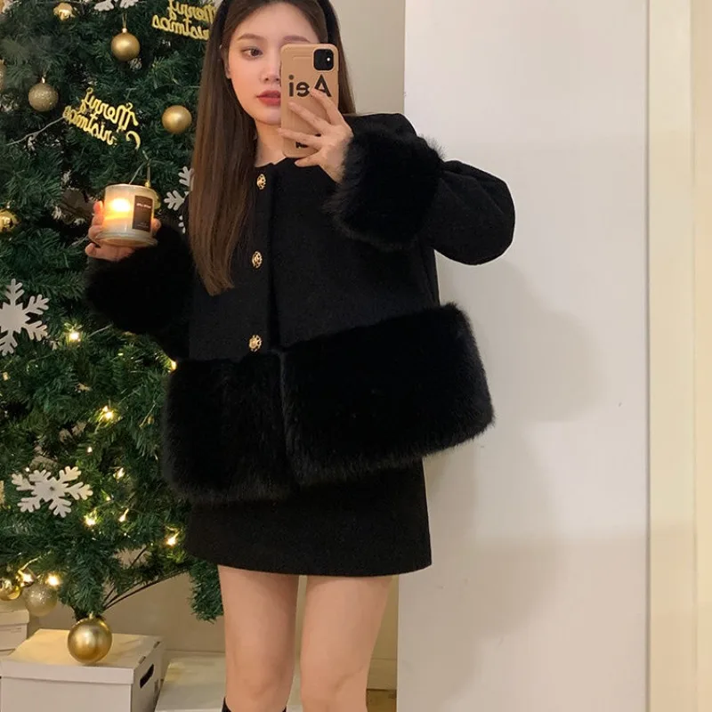 

Short Jacket and Skirt High-end Black Heavy-duty Fur Stitching Loose and Gentle Style Thickened Fashionable and Fragrant Style