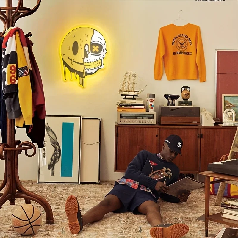 LED Neon Sign Smiling Skeleton Neon Light for Bedroom Livingroom Game Room Club Bar Man Cave Party Gifts Wall Decor USB Dimmable