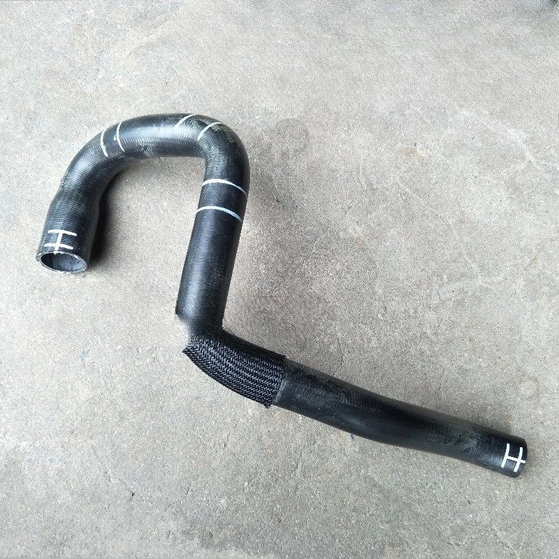 Suitable for SAIC Maxus V80 Downpipe Upper Water Pipe Water Tank Engine