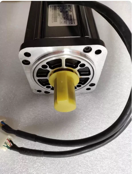 

Product model: EMJ-10APA22 motor Brand new and original