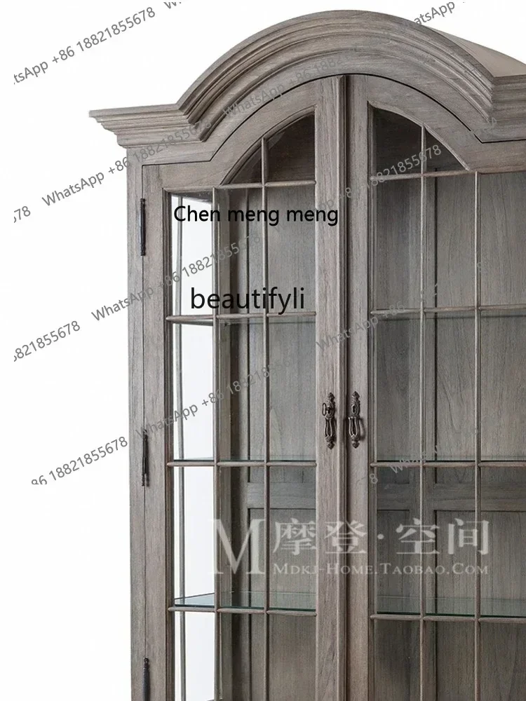 ตู้เก็บไวน์ไม้โอ๊คโบราณสไตล์อเมริกันแบบย้อนยุค ประตูกระจกคู่ทรงโค้ง สำหรับห้องนั่งเล่น ตู้ข้างโต๊ะอาหาร