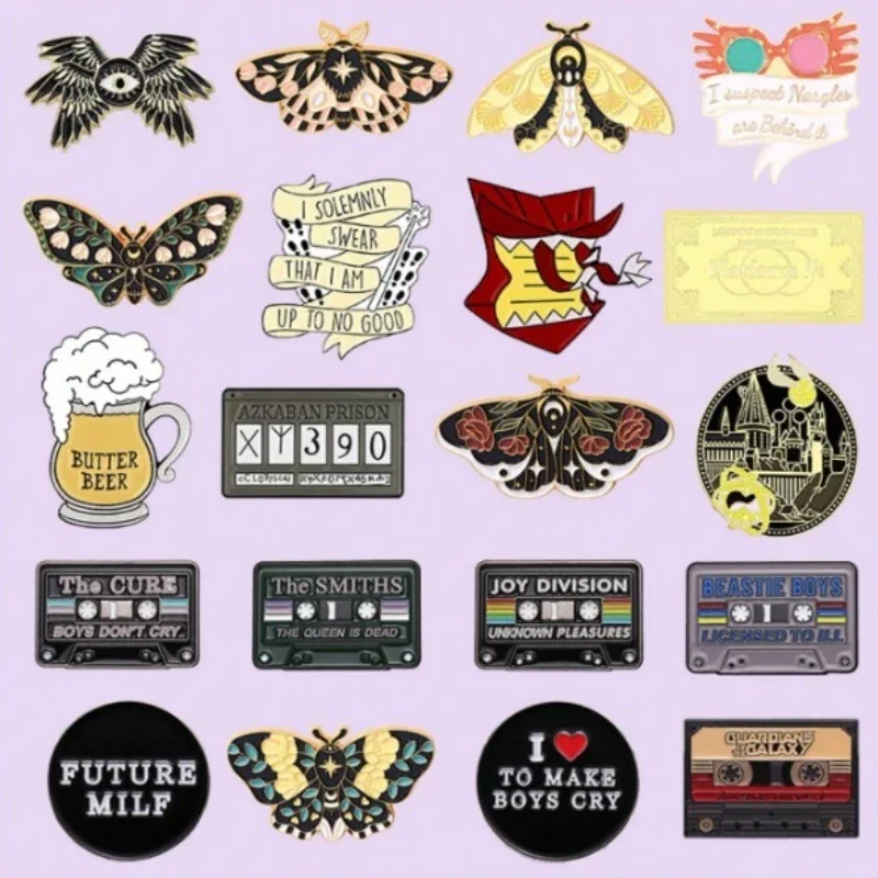 Fashion Cartoon Cassette Brooch Badge Ins Personalized English Sports Car Geometry Circular Metal Badge Brooch Set