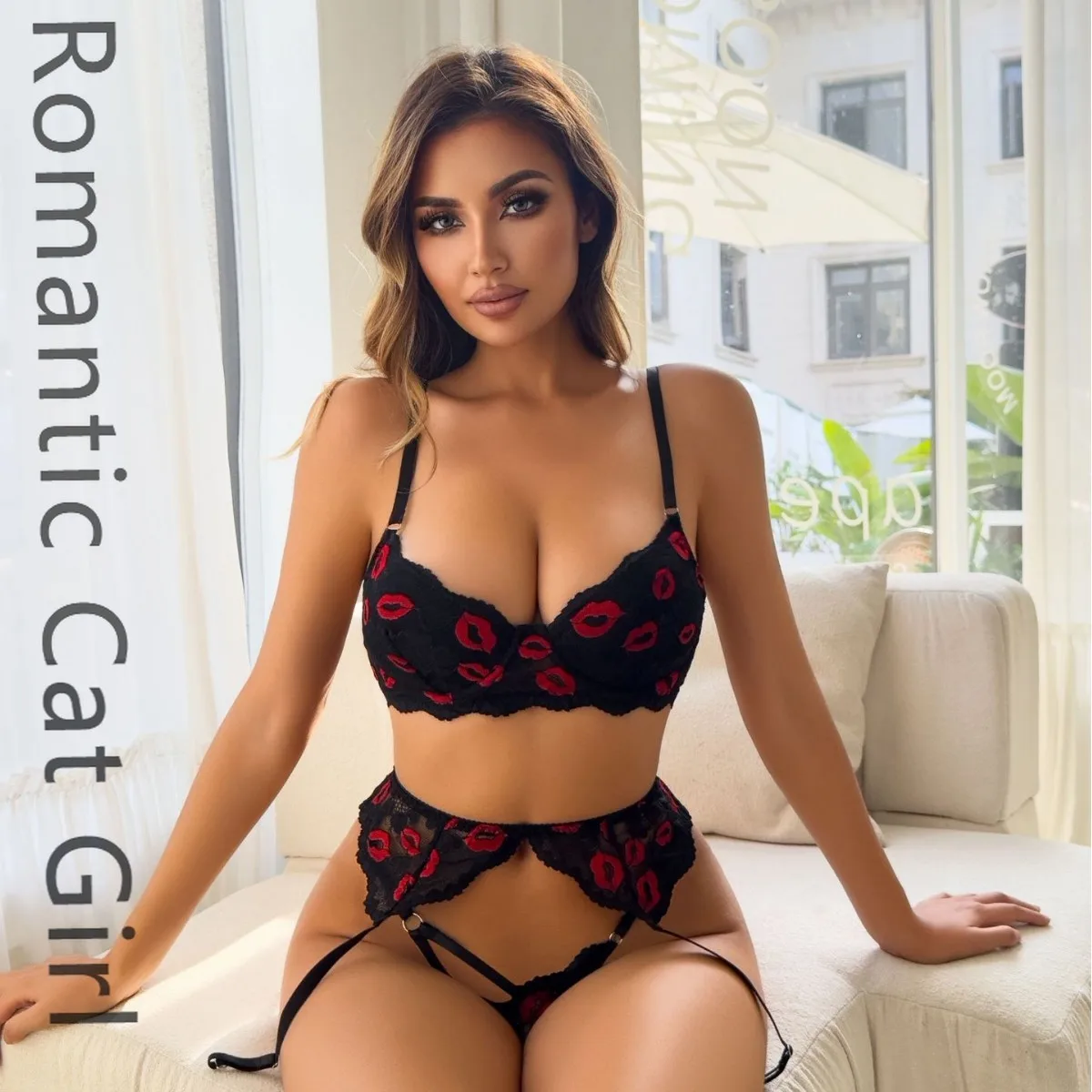 

Новинка 2025 года, электронная коммерция, вышитая любовью с нагрудником, высококачественный забавный набор, полый сексуальный набор из трех предметов L